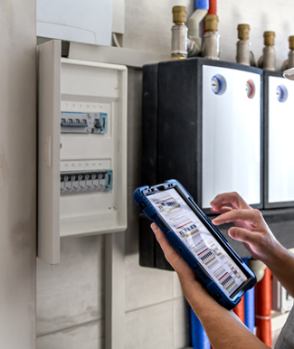 Steuerung der Gebäudetechnik per Tablet – KNX & Smart Home von KW Elektro